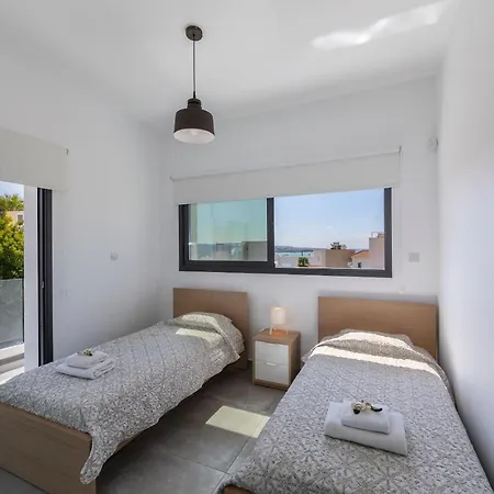 Yria, Walking Distance To Coral Bay 빌라 *
