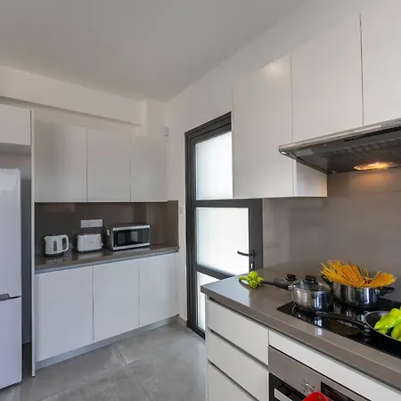 빌라 Yria, Walking Distance To Coral Bay *